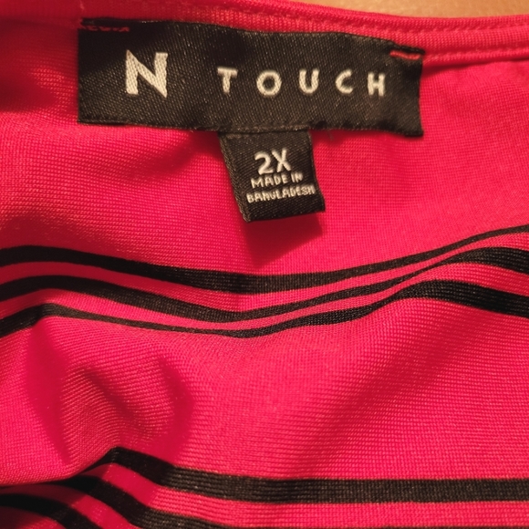N Touch Women Plus 2x Red Black Striped Chevron Top Blouse Sweater Shirt - Picture 7 of 7